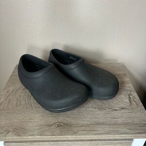 CROCS Women's Black Mules